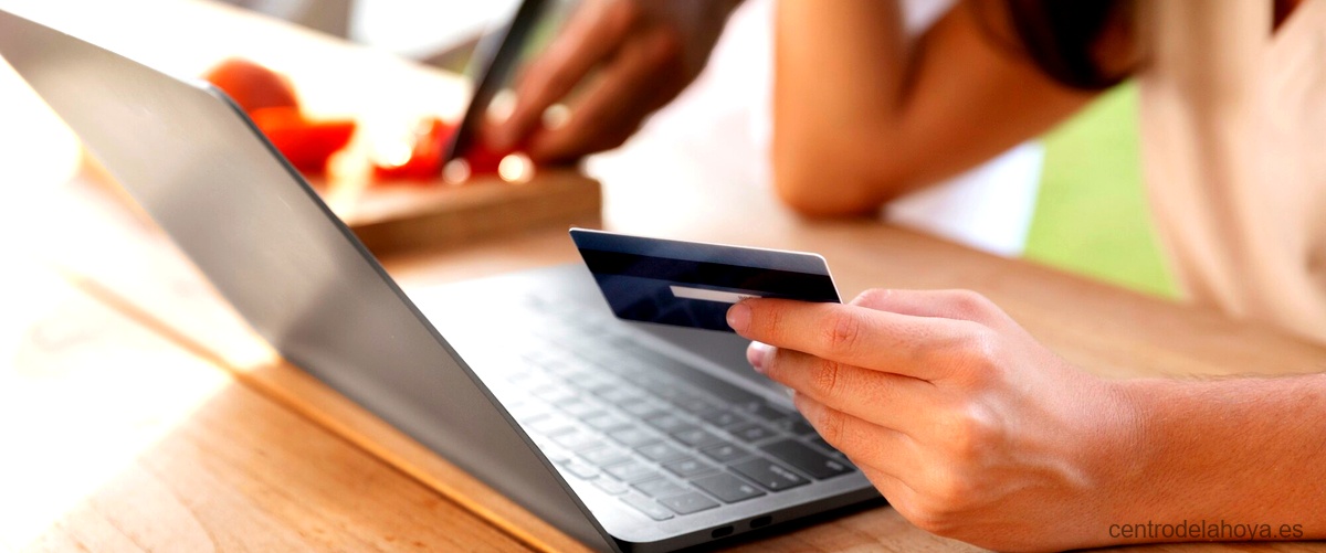 Consejos para controlar tus finanzas y reducir tus gastos con tarjeta de crédito